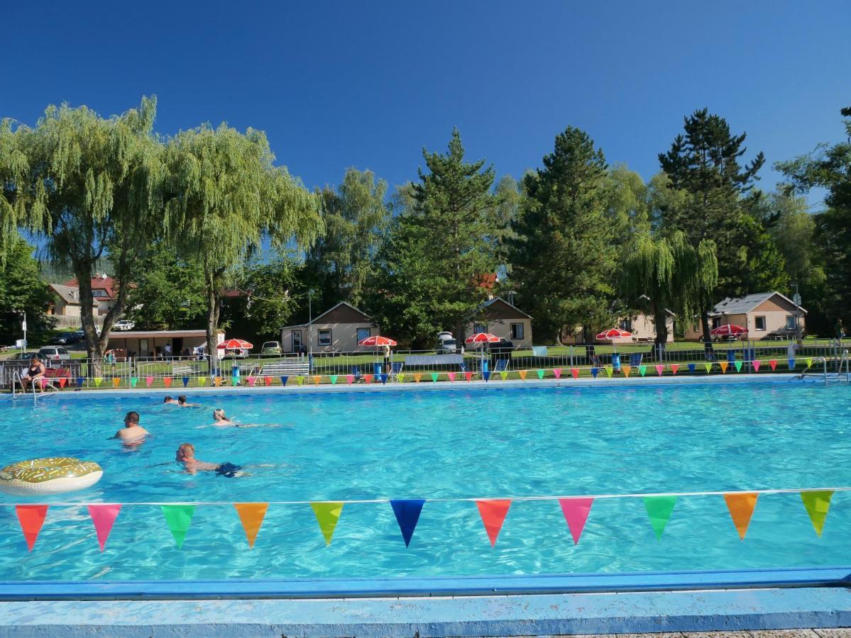 Camping Roznov Rožnov pod Radhoštěm Eksteriør bilde