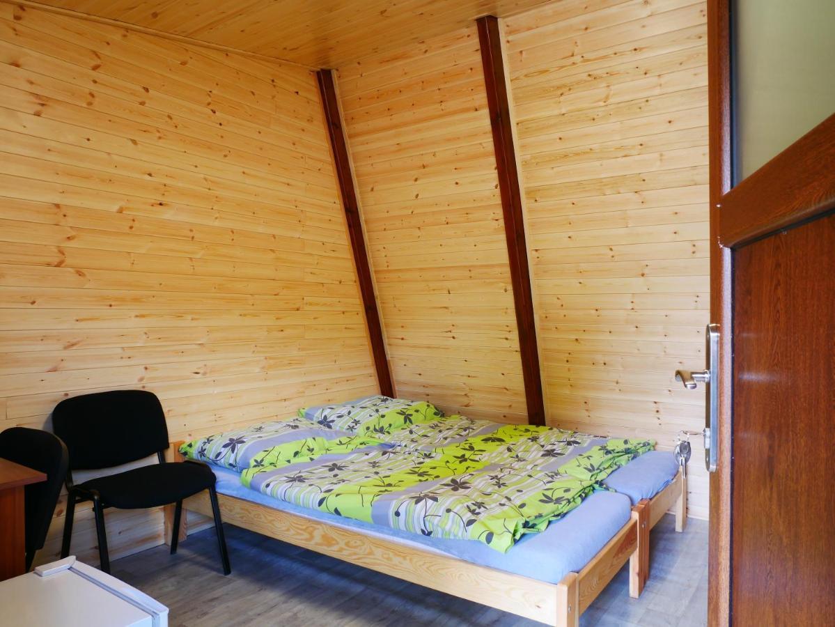 Camping Roznov Hotell Rožnov pod Radhoštěm Eksteriør bilde