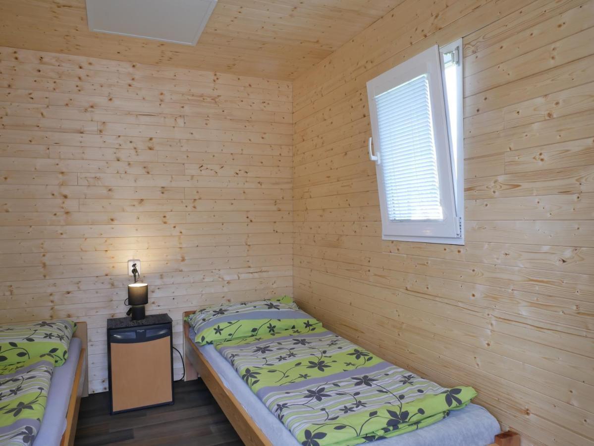 Camping Roznov Hotell Rožnov pod Radhoštěm Eksteriør bilde